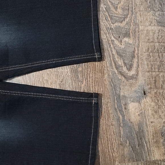 Like New Capri style jeans siz 14 made by D/C faded look mid leg Savvy dark blue - Picture 2 of 16